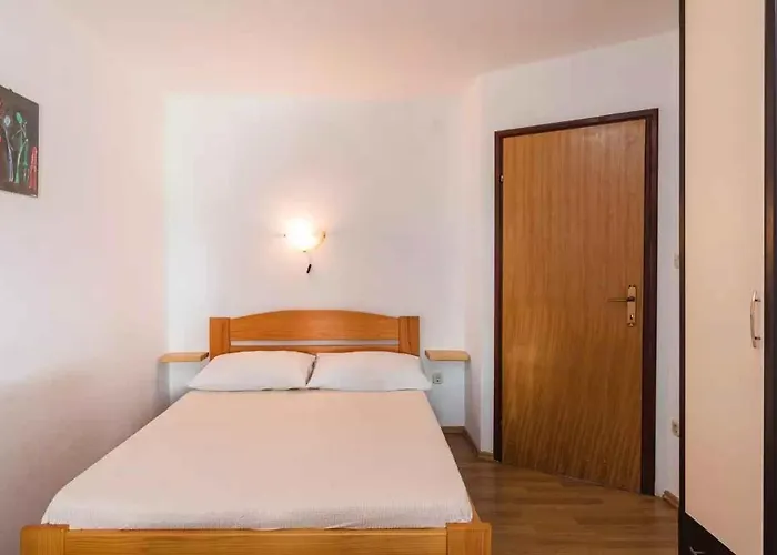In 50555 Apartament